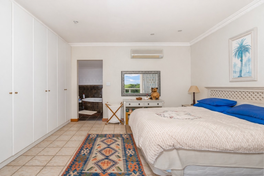 4 Bedroom Property for Sale in Caribbean Beach Club North West